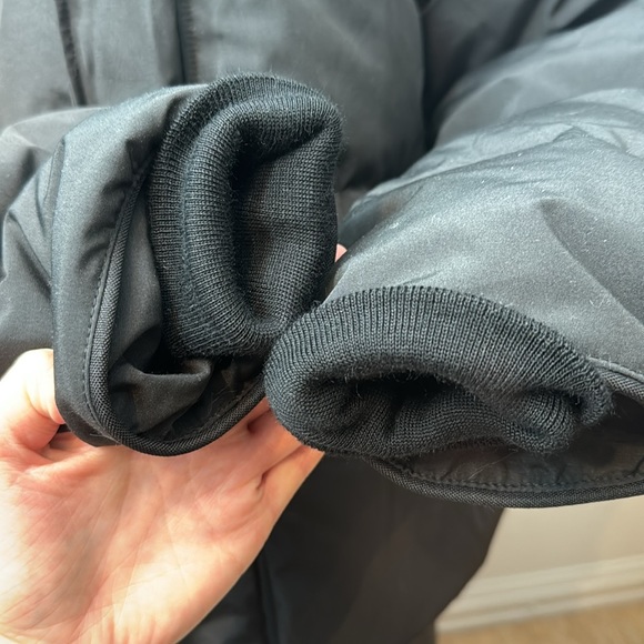 Canada Goose MacMillan Hooded Parka - Picture 11 of 17